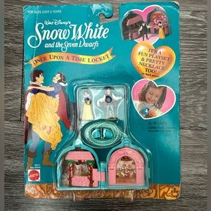 Snow White Polly Pocket Necklace Vintage